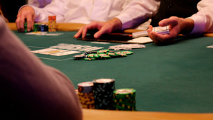 Comportamiento en una mesa de poker en vivo